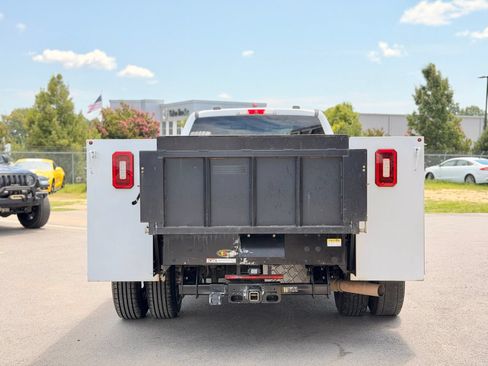 Used 2022 Ford F350 XL w/ Power Equipment Group RWD image 10