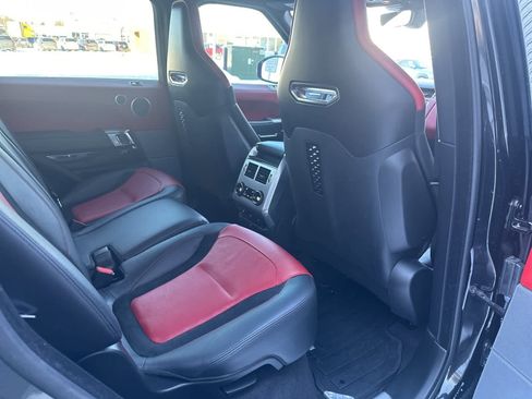 Used 2018 Land Rover Range Rover Sport SVR image 16
