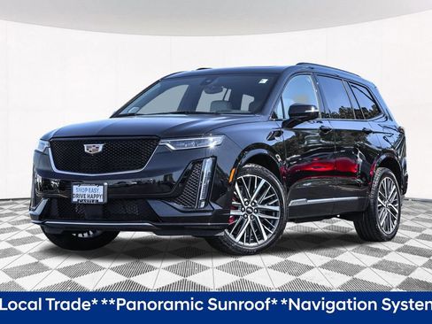 Used 2023 Cadillac XT6 Sport w/ Technology Package AWD/4WD image 2