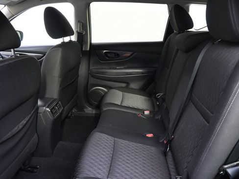 Used 2019 Nissan Rogue S AWD/4WD image 21