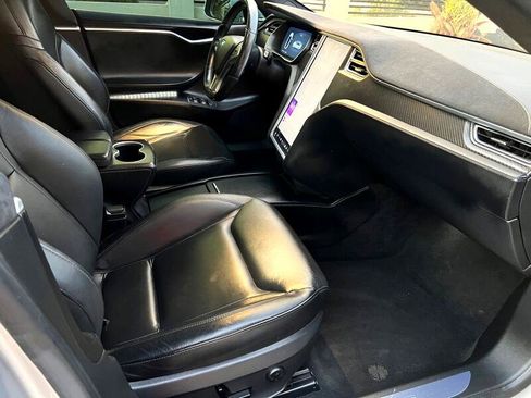 Used 2016 Tesla Model S P90D image 10