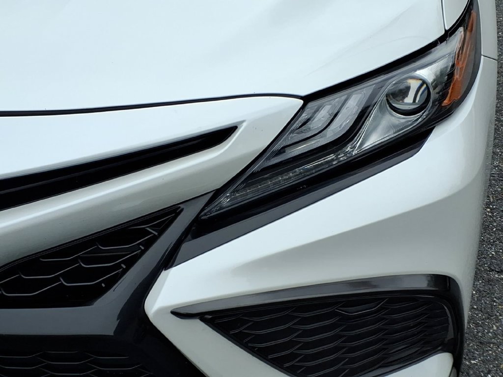 Used 2022 Toyota Camry XSE w/ Cold Weather Package AWD/4WD image 8