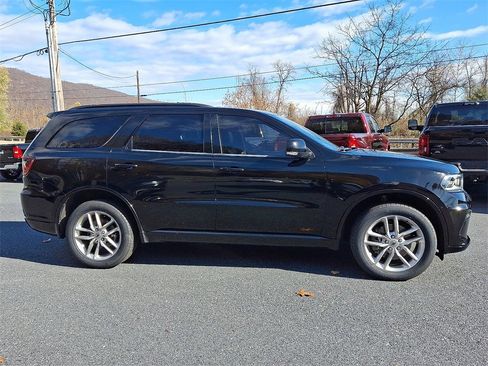 Used 2022 Dodge Durango GT image 11