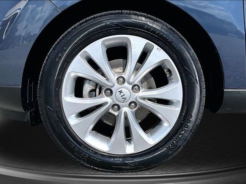 Used 2016 Kia Soul + w/ Audio Package FWD image 28