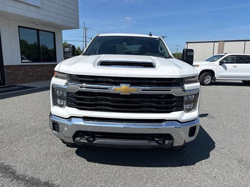 Used 2026 Chevrolet Silverado 2500 LT AWD/4WD image 9