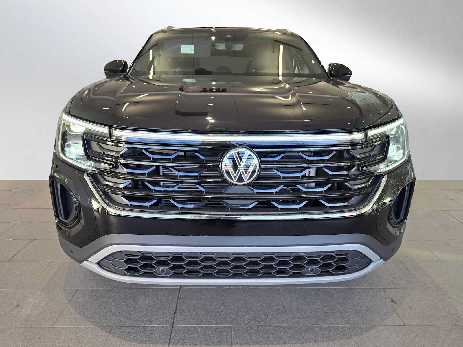New 2025 Volkswagen Atlas Cross Sport SEL AWD/4WD image 8