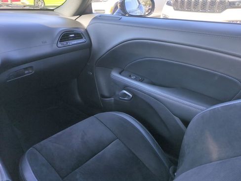 Used 2022 Dodge Challenger GT w/ Plus Package image 17