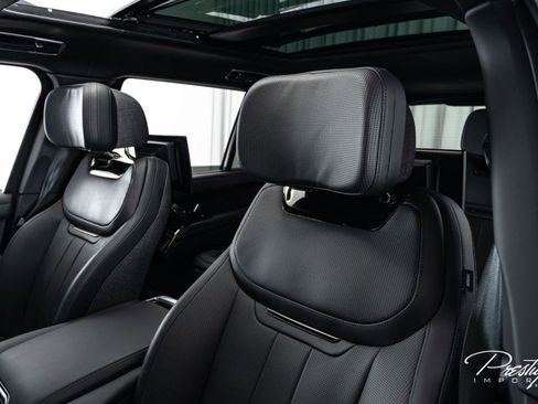 Used 2024 Land Rover Range Rover SV image 34
