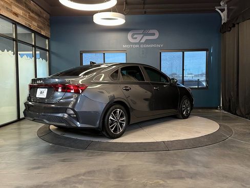 Used 2024 Kia Forte LXS w/ LXS Technology Package FWD image 3