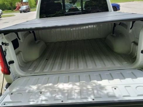 Used 2025 RAM 1500 Big Horn AWD/4WD image 6