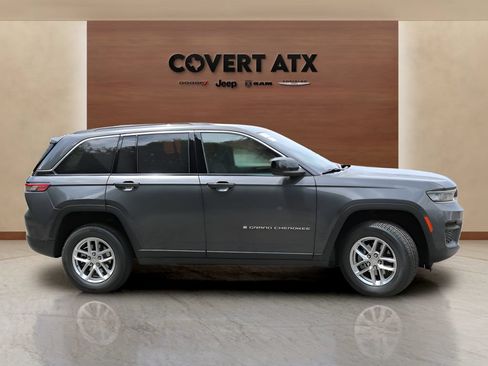 New 2026 Jeep Grand Cherokee Laredo RWD image 6