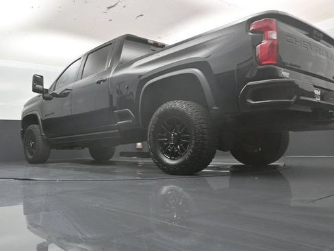 Used 2024 Chevrolet Silverado 2500 ZR2 w/ Technology Package AWD/4WD image 48
