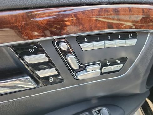 Used 2013 Mercedes-Benz S 550 image 20