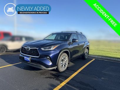Used 2021 Toyota Highlander XLE