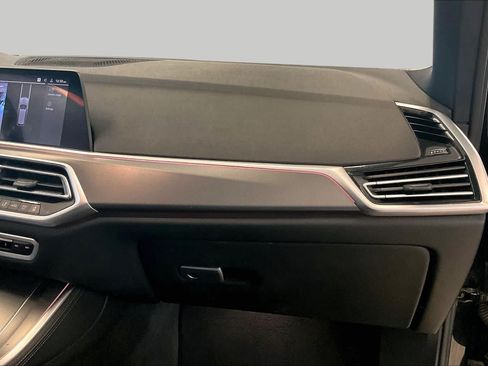 Used 2019 BMW X5 xDrive50i w/ M Sport Package AWD/4WD image 17