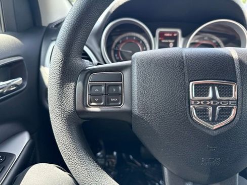 Used 2017 Dodge Journey SE FWD image 16