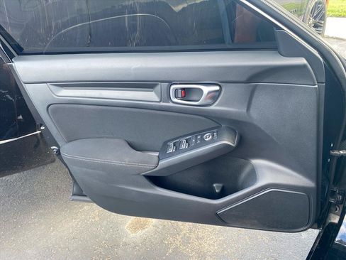 Used 2022 Honda Civic Sport image 17