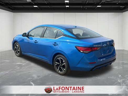 Used 2025 Nissan Sentra SV image 6