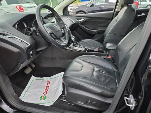 Used 2017 Ford Focus Titanium FWD image 10