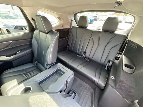 Certified 2023 Acura MDX SH-AWD w/ Advance Package image 23