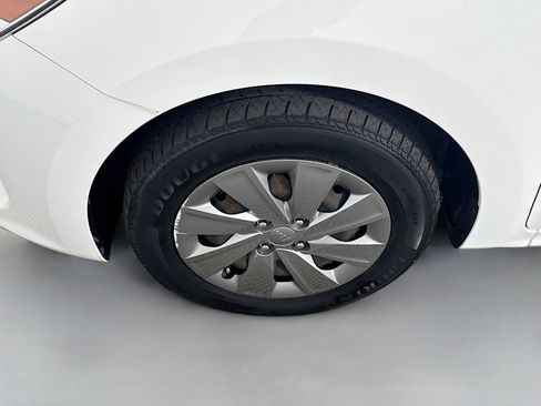 Used 2020 Kia Rio LX image 37