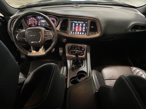Used 2016 Dodge Challenger SRT Hellcat RWD image 14