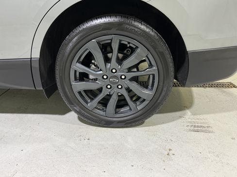 Certified 2023 Chevrolet Equinox RS AWD/4WD image 13