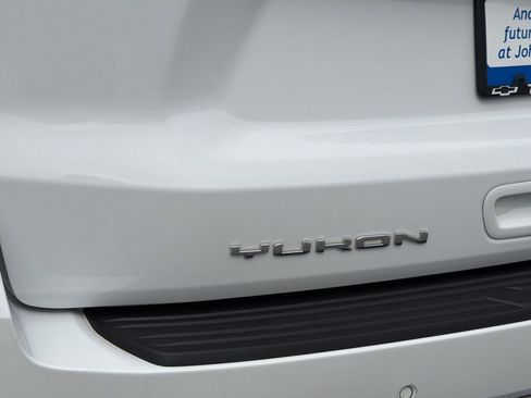 Used 2025 GMC Yukon AT4 Ultimate w/ LPO, Floor Liner Package AWD/4WD image 25