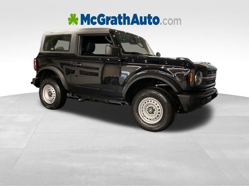 New 2026 Ford Bronco 2-Door AWD/4WD image 2