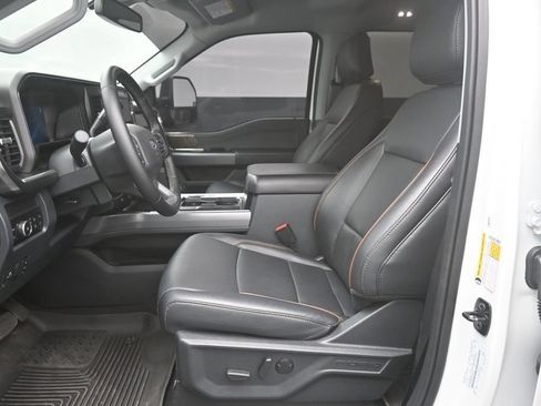 Used 2025 Ford F250 Lariat w/ Tremor Off-Road Package AWD/4WD image 18
