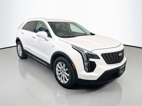 Used 2020 Cadillac XT4 Luxury w/ Cold Weather Package AWD/4WD image 1