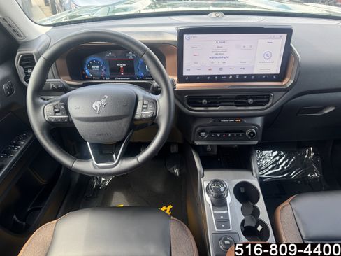 Used 2025 Ford Bronco Sport Outer Banks w/ Outer Banks Tech Package+ AWD/4WD image 14