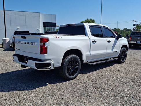 Used 2023 Chevrolet Silverado 1500 Custom AWD/4WD image 9