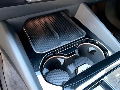 Certified 2026 BMW i5 eDrive40 w/ Premium Package RWD image 35