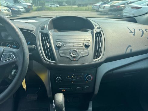 Used 2019 Ford Escape S image 10