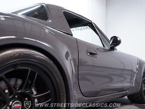 Used 2000 MAZDA MX-5 Miata RWD image 22