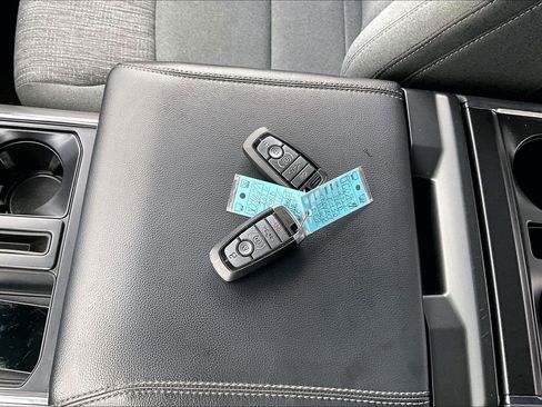 Used 2022 Ford F150 XLT w/ Equipment Group 302A High image 10