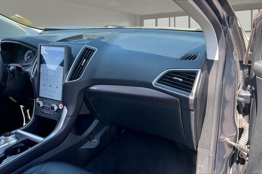 Used 2024 Ford Edge SEL AWD/4WD image 24