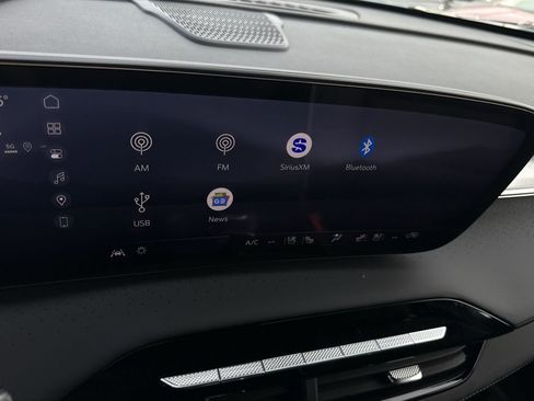 New 2026 Buick Enclave Avenir w/ Super Cruise Package image 18