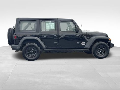 Used 2019 Jeep Wrangler Unlimited Sport image 3
