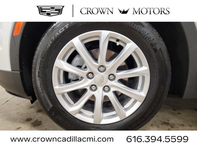 Certified 2023 Cadillac XT4 Luxury w/ Driver Awareness Package FWD image 10