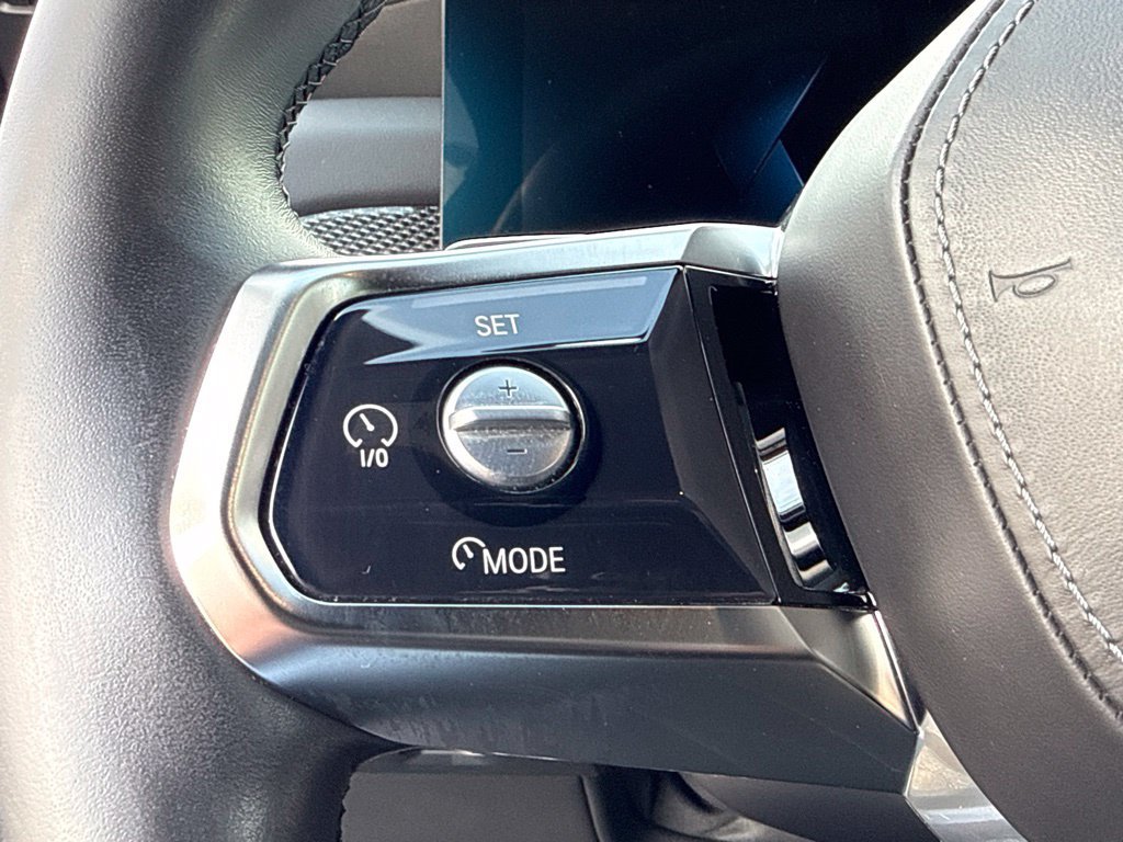 Certified 2024 BMW i7 xDrive60 AWD/4WD image 23