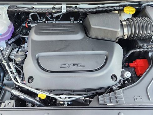 New 2026 Chrysler Pacifica Select image 20