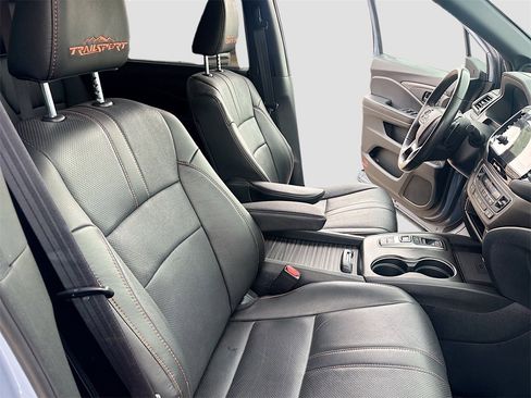 Used 2023 Honda Passport TrailSport image 28