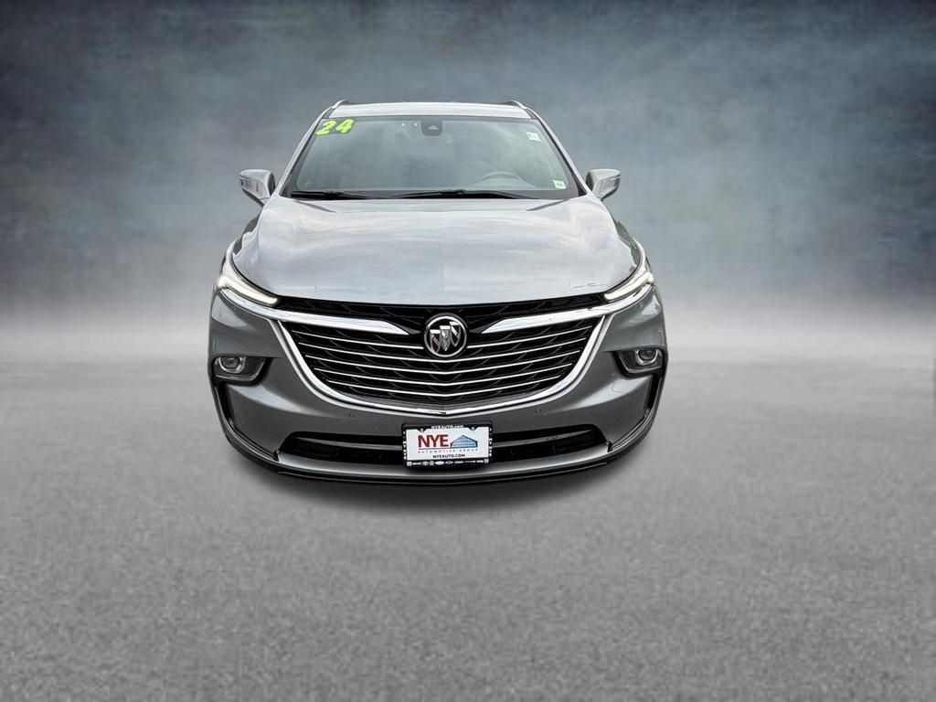 Used 2024 Buick Enclave Essence AWD/4WD image 9