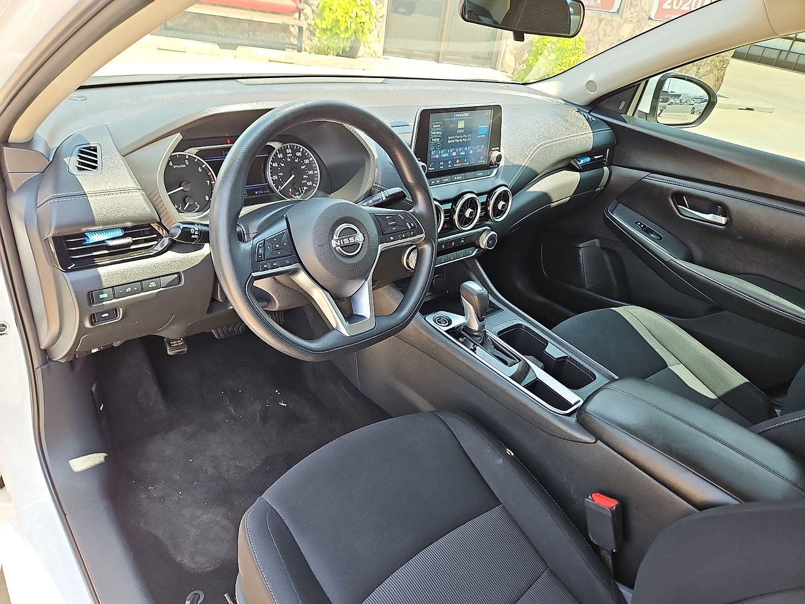 Used 2025 Nissan Sentra SV FWD image 10