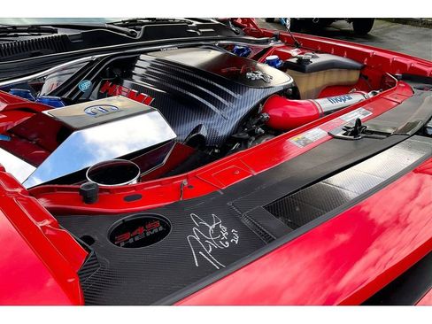 Used 2014 Dodge Challenger R/T Plus image 29