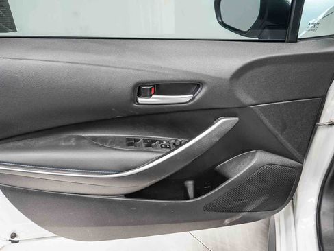 Used 2021 Toyota Corolla SE w/ Carpet Mat Package (TMS) FWD image 21