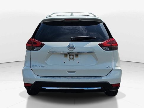 Used 2019 Nissan Rogue SV w/ Sun & Sound Touring Package FWD image 5