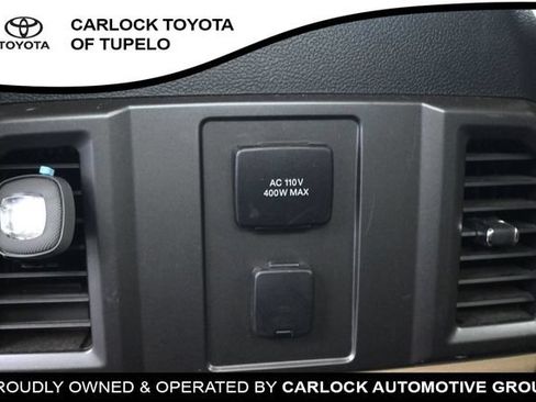 Used 2017 Ford F250 XLT w/ XLT Value Package AWD/4WD image 16